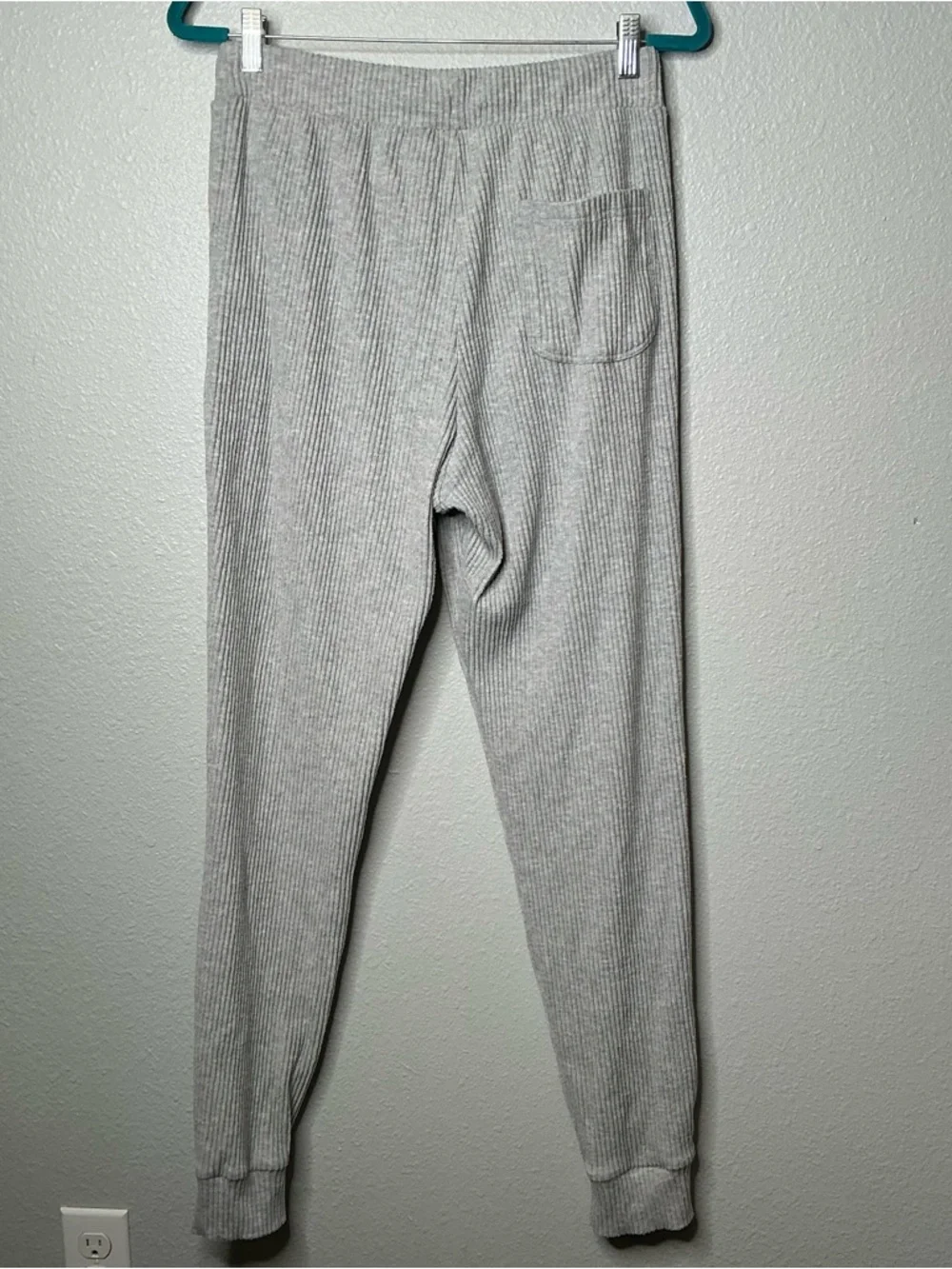 All Yofa Muse Ribbed Joggers Size Large - Picture 3 of 6